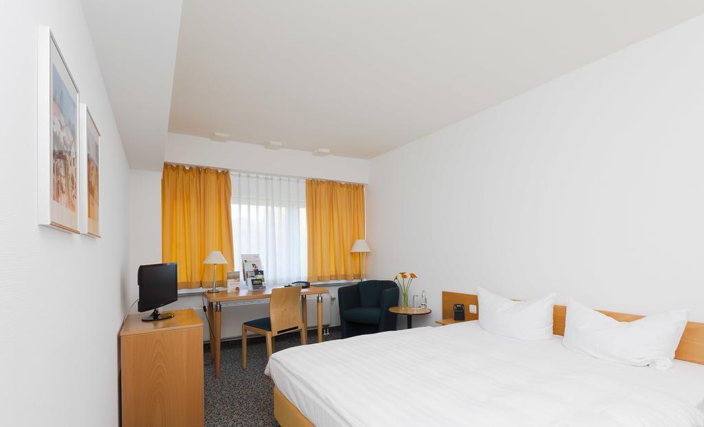 Hotel Akademie Pankow 3*